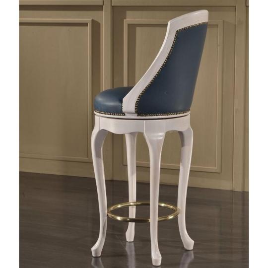 modry zamat calunene calunnicky nabytok lameridiana zariadenie klasicky barova stolicka otocna vila hrad zariadenie elegantny luxus biely orech.jpg